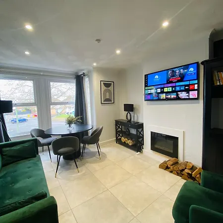 Elegant 2 Bedroom Flat In Dartford - Kent Exterior photo