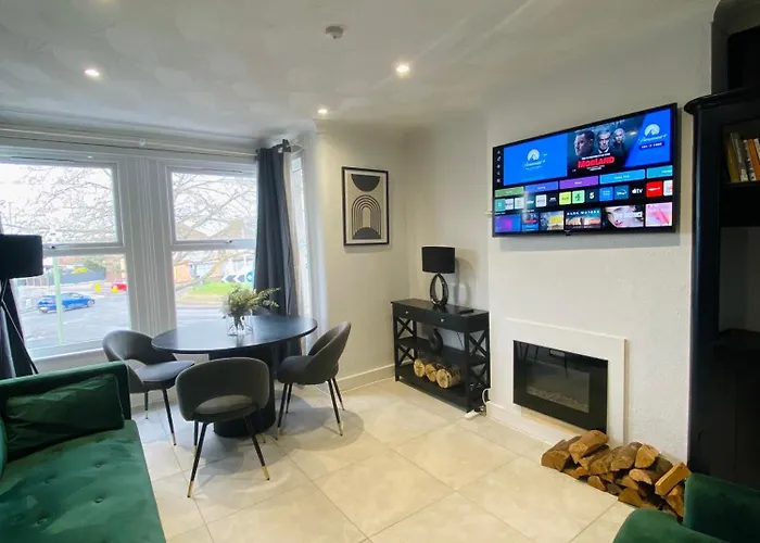 Elegant 2 Bedroom Flat In Dartford - Kent