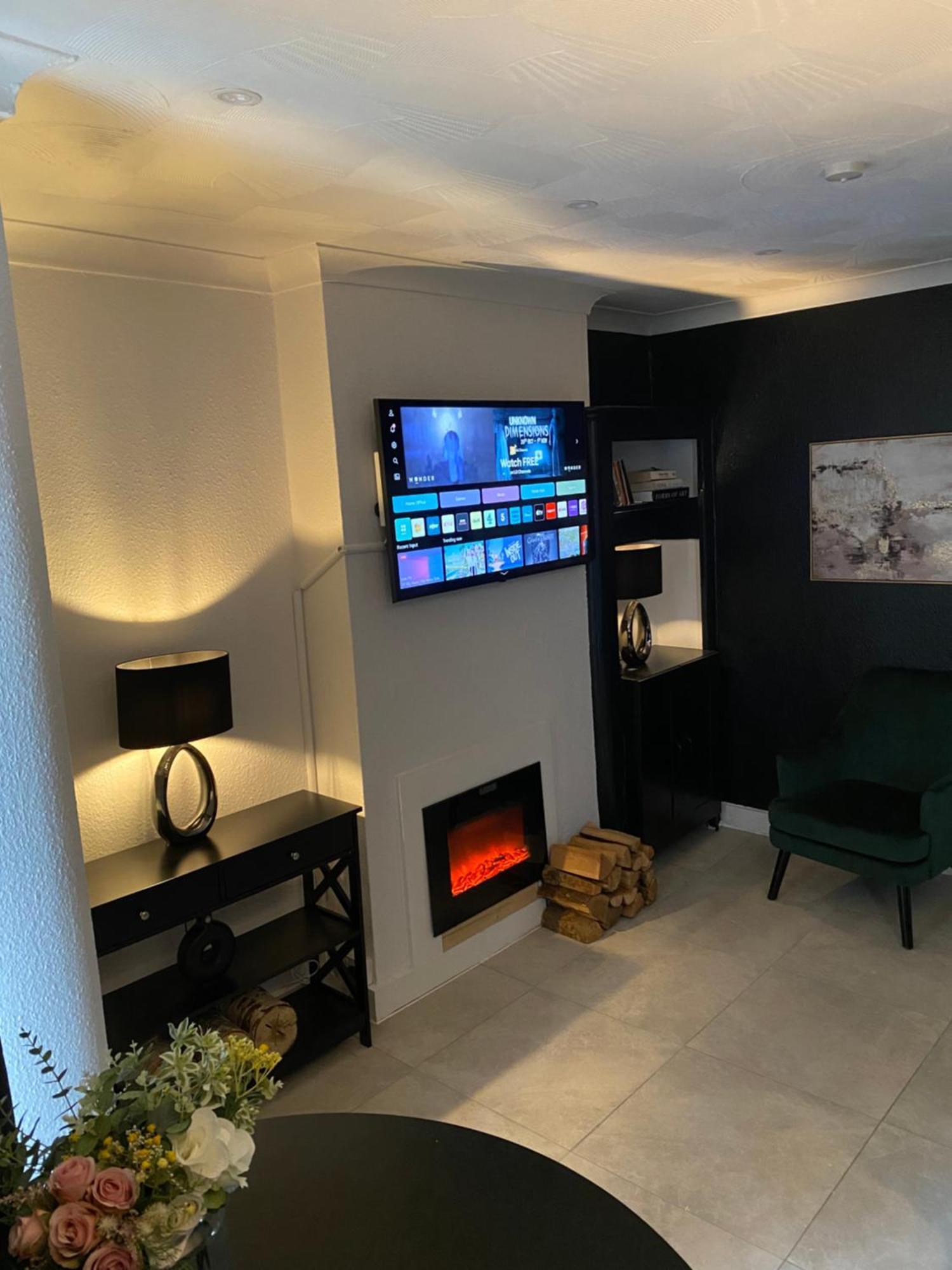 Elegant 2 Bedroom Flat In - Kent * Dartford