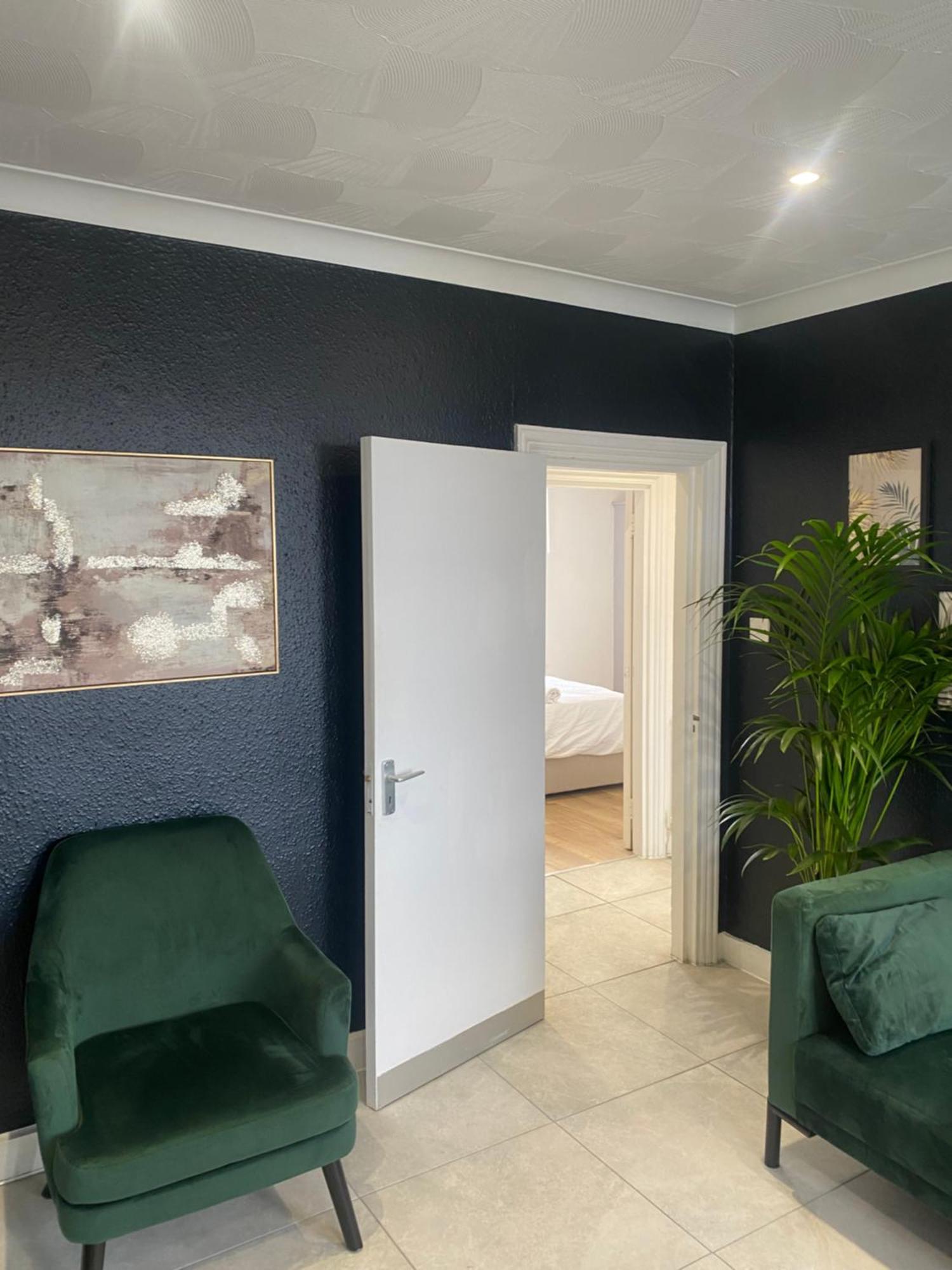 Elegant 2 Bedroom Flat In - Kent Apartment Dartford