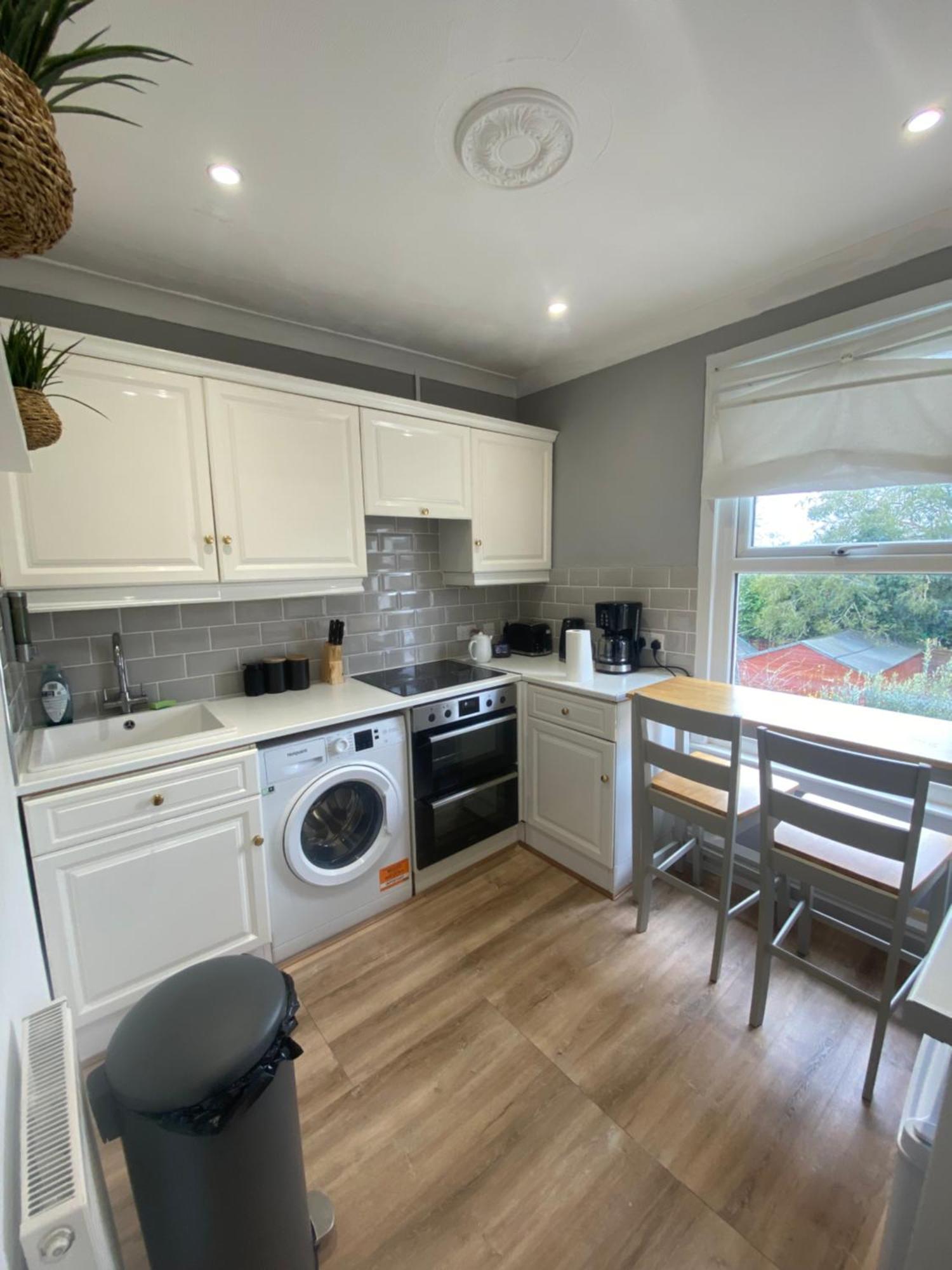 Elegant 2 Bedroom Flat In - Kent * Dartford